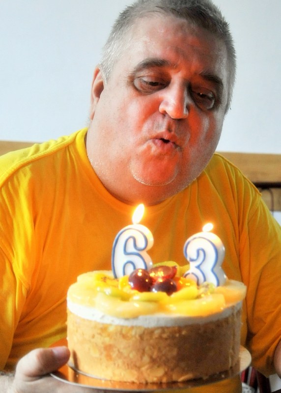 Albastrica La multi ani Domnule profesor Paul Agarici!